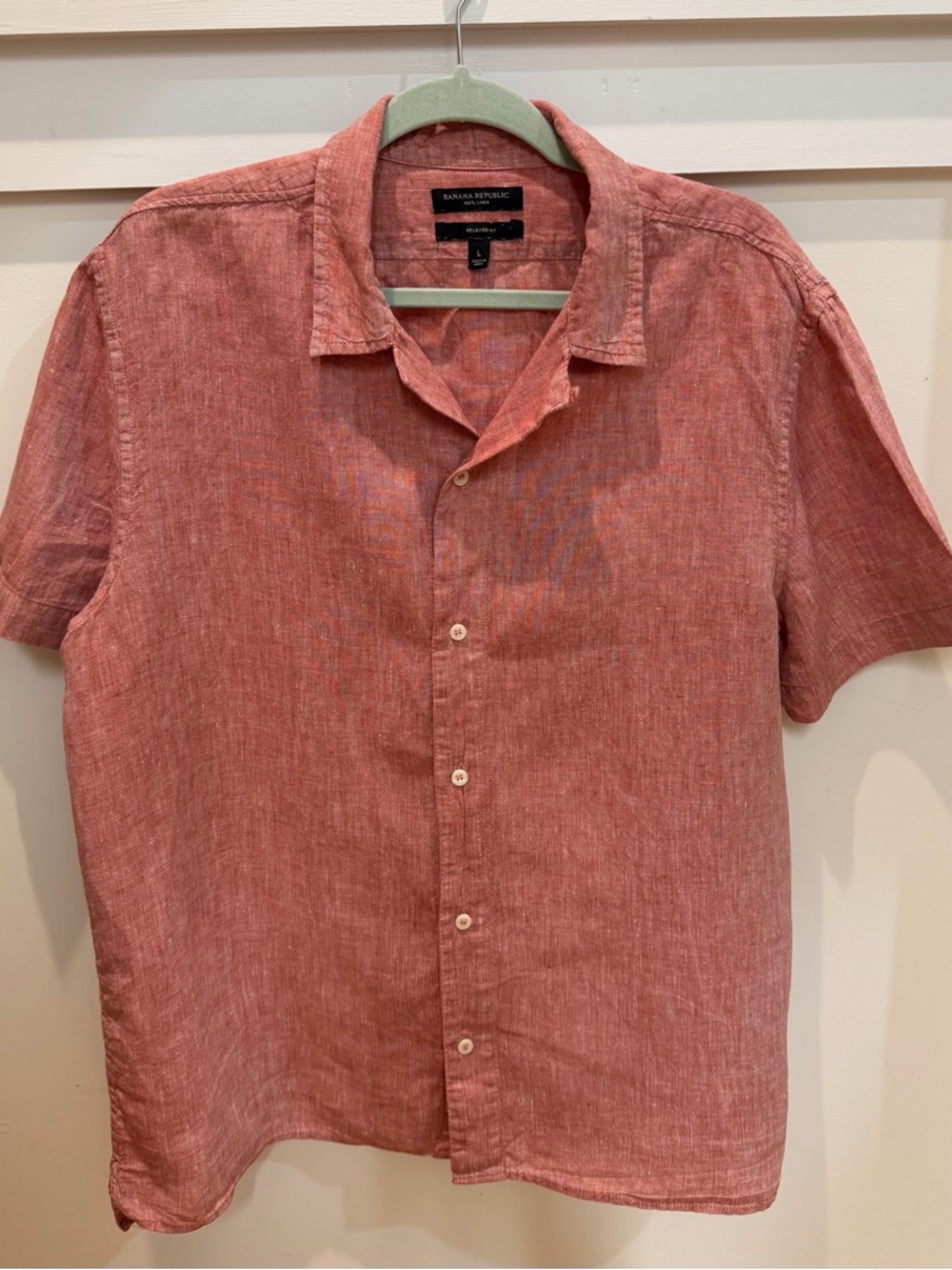 Banana Republic Men’s Red Short-Sleeve relaxed fit 100% Linen Shirt